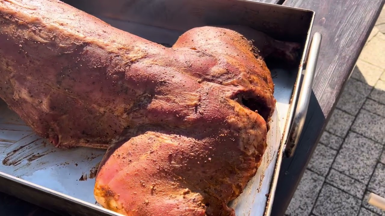 Dzik pieczony w całości w Piecu Chlebowym Wildboar Roasted 🐗👌#dziczyzna 