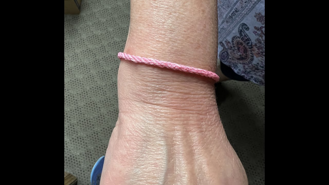 How to make a pink friendship bracelet