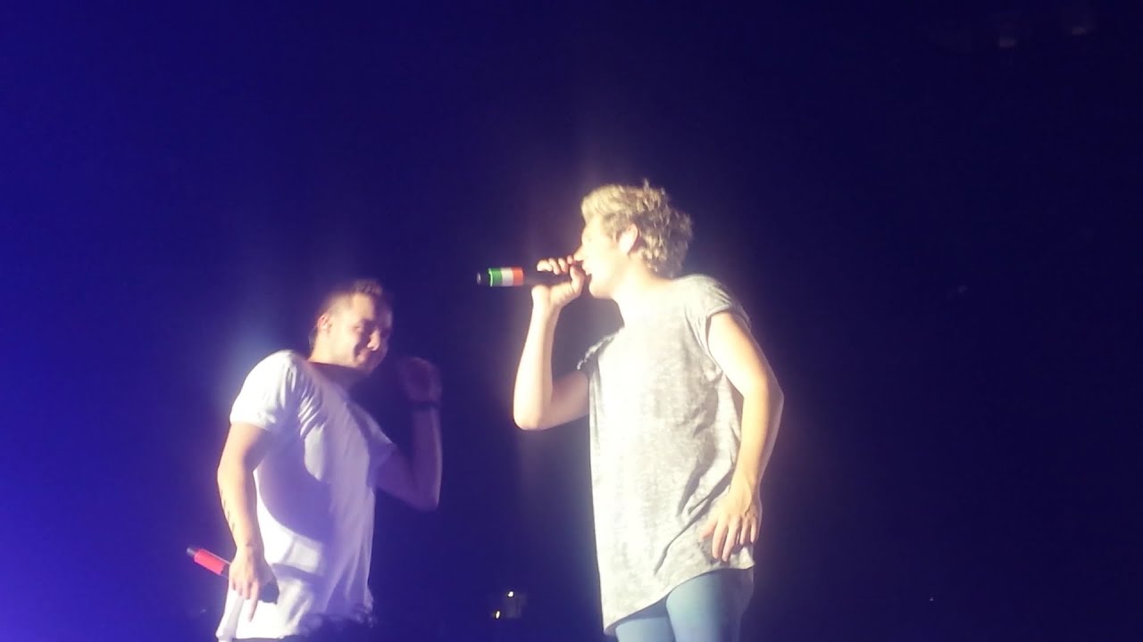 One Direction Story Of My Life- Melbourne 15/02 (Front Row)