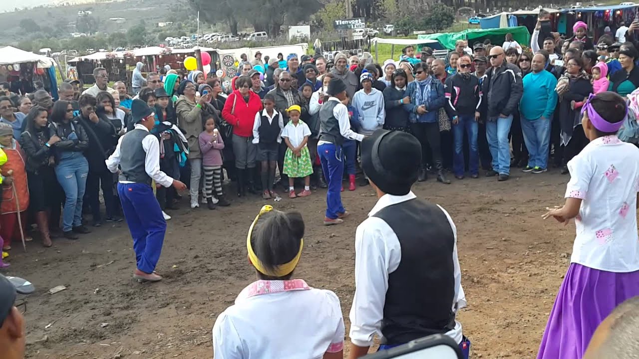 Riel dancers at Snoek & Patat festival in Goedverwacht 2015