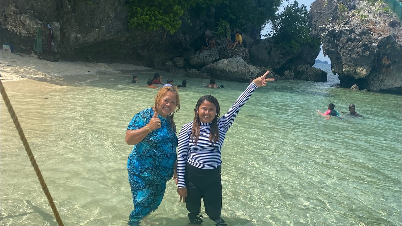 A day in Libtong Cove Surigao del sur , Philippines ( best place for island hopping )