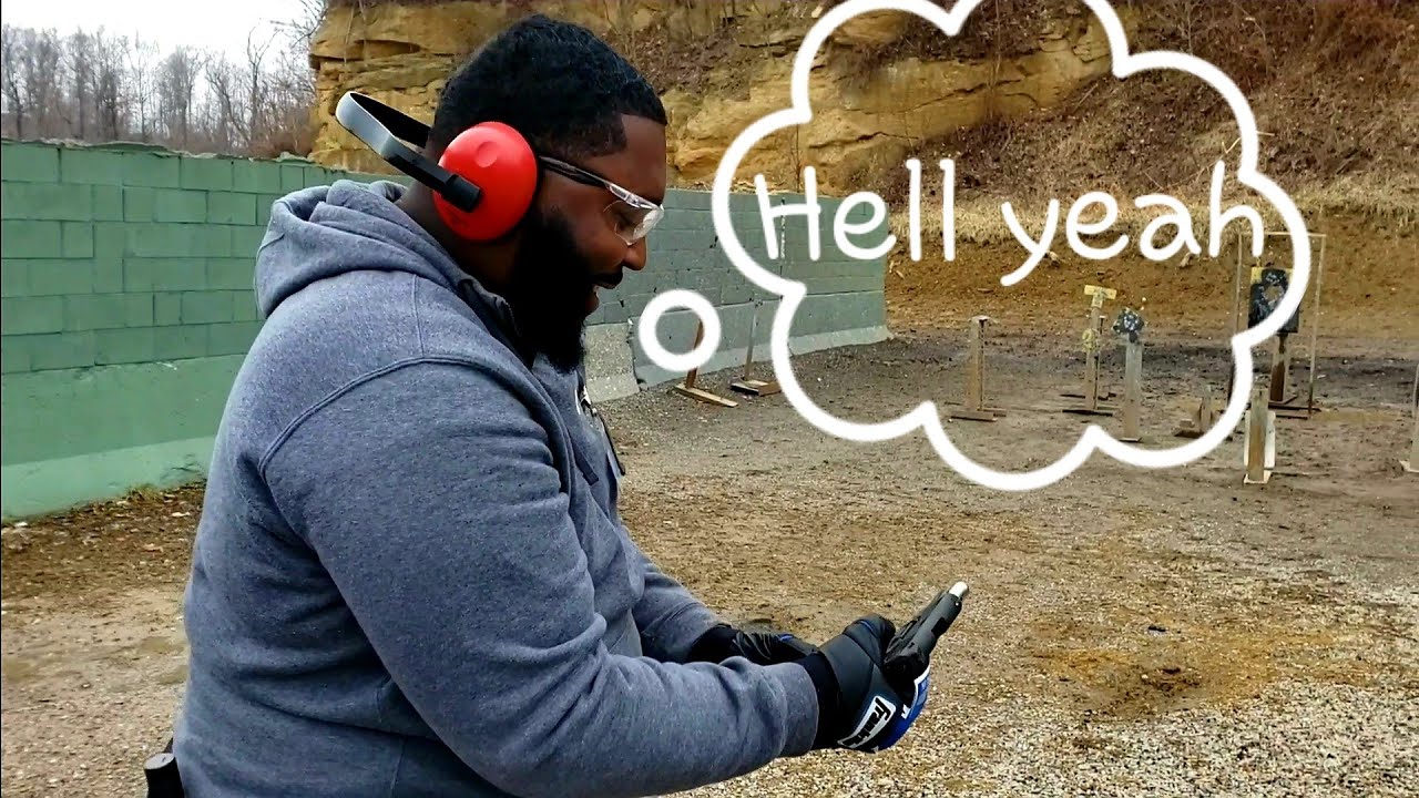 Любитель Glock впервые стреляет из 1911