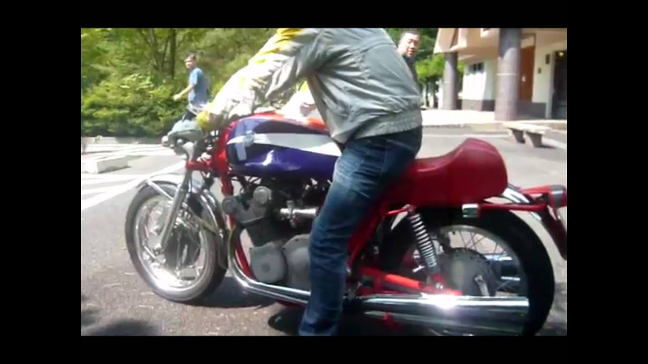 2011 MV Agusta 750 SPORT in Tokyo Japan.wmv
