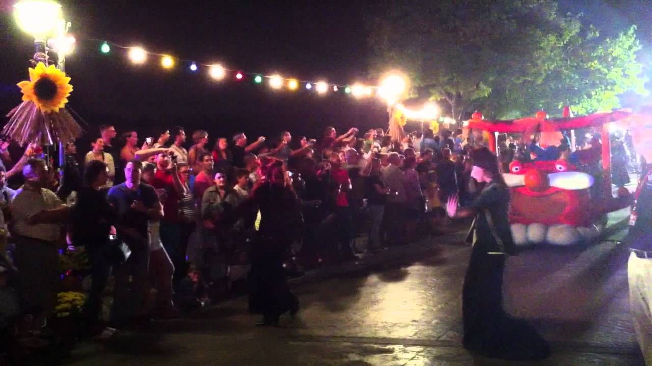 Portaventura Halloween Parade 2011 (Night)