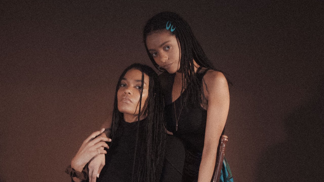 STUDIO PHOTOSHOOT: Imi and Vilia filmed by Marcus Hessenberg 2019 - Shot in Sunset Studio