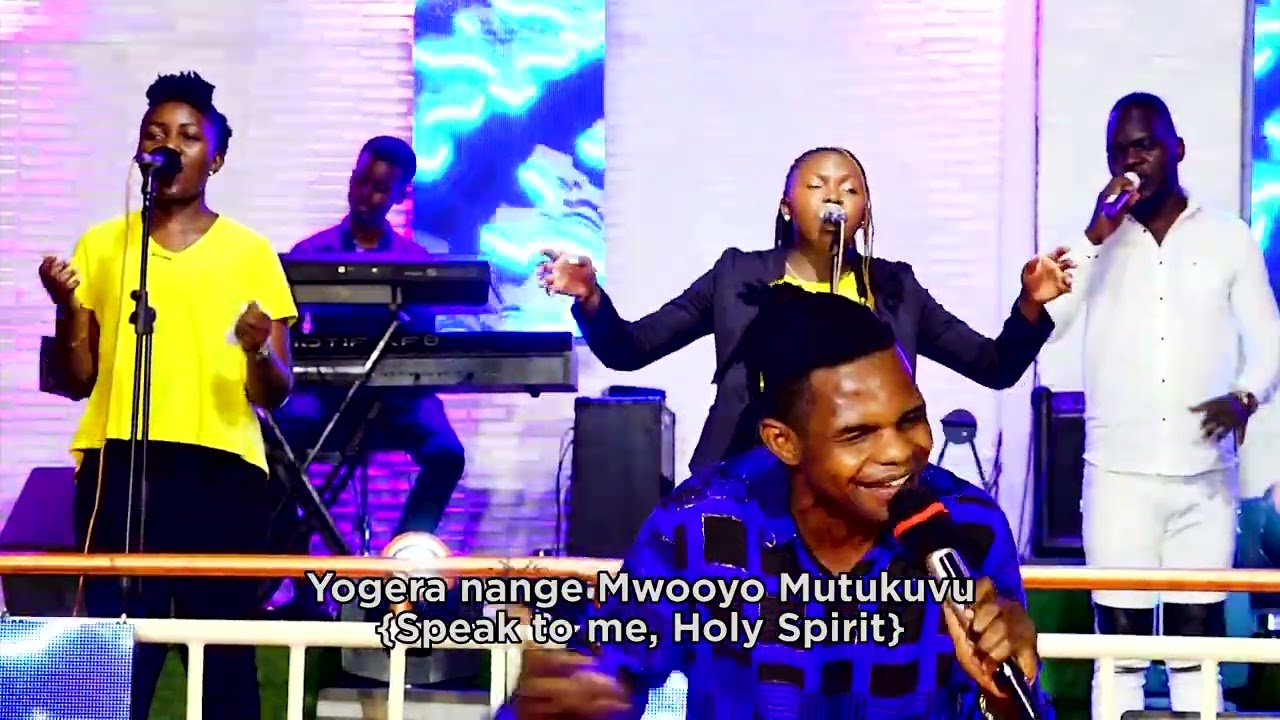 Yogera Mpulira - Bravo Lion (Live Worship)