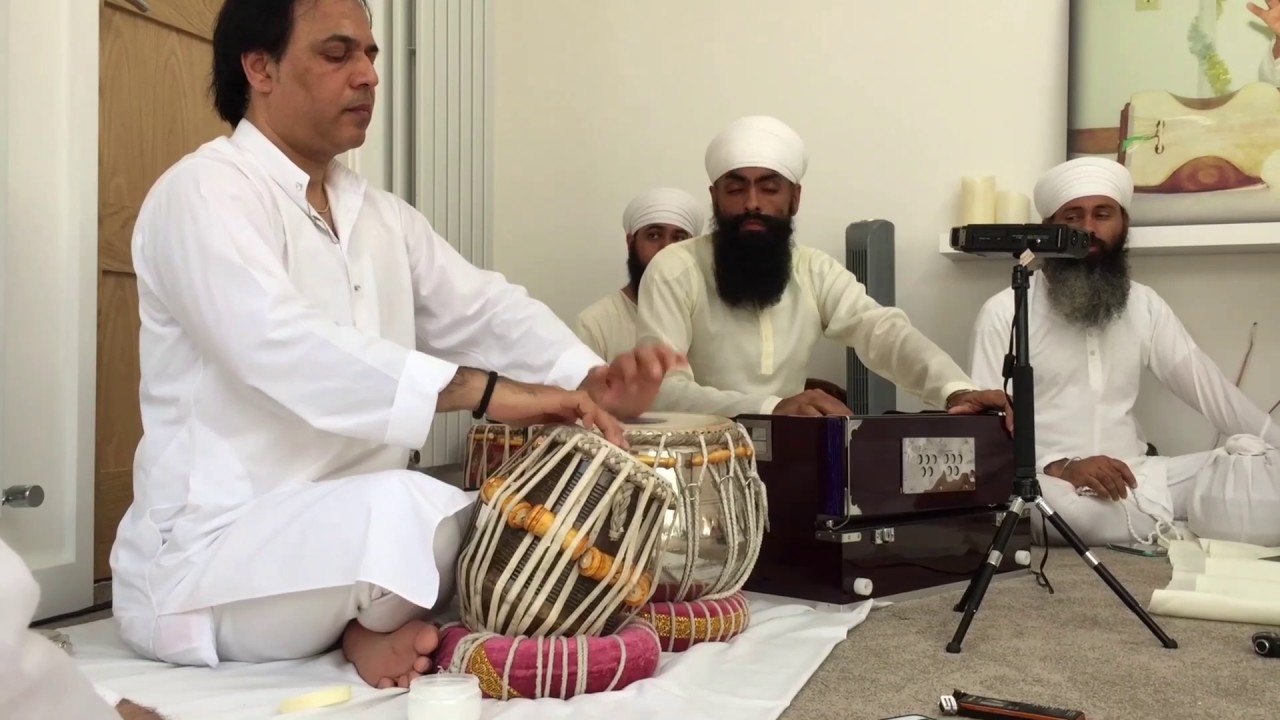 Pundit Sanju Sahai Ji short solo in the presence of Siri Satguru Uday Singh Ji