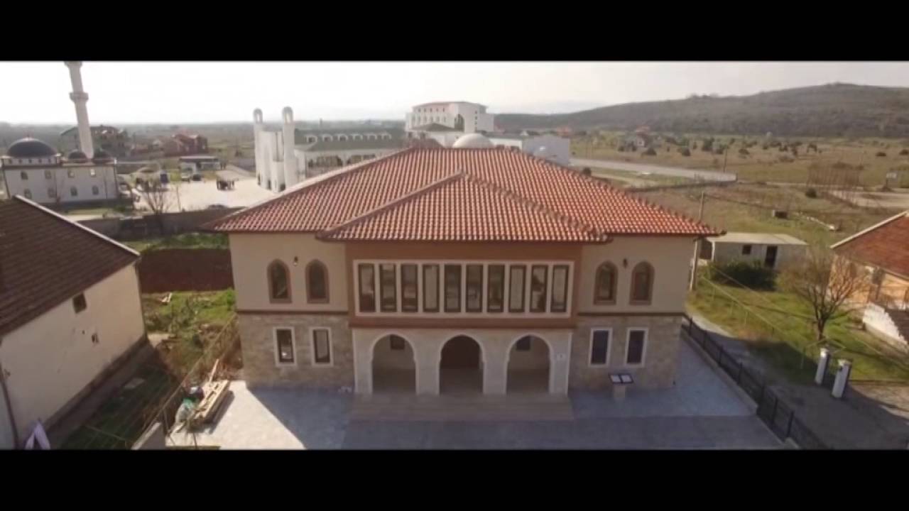 Svečana akademija maturanata medrese Mehmed Fatih u Rožajama