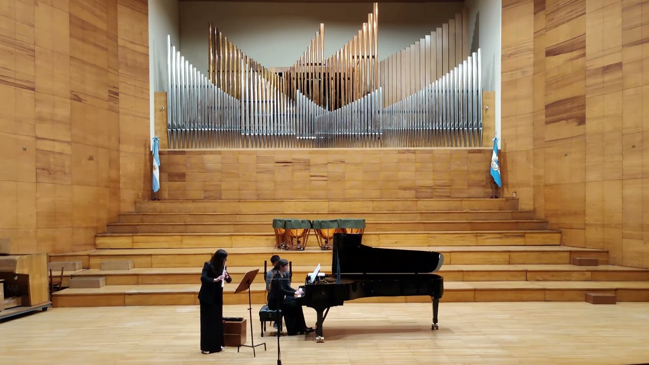 Silvina Wainszelbaum. ESPERAS. Auditorio Juan Victoria. 2025.