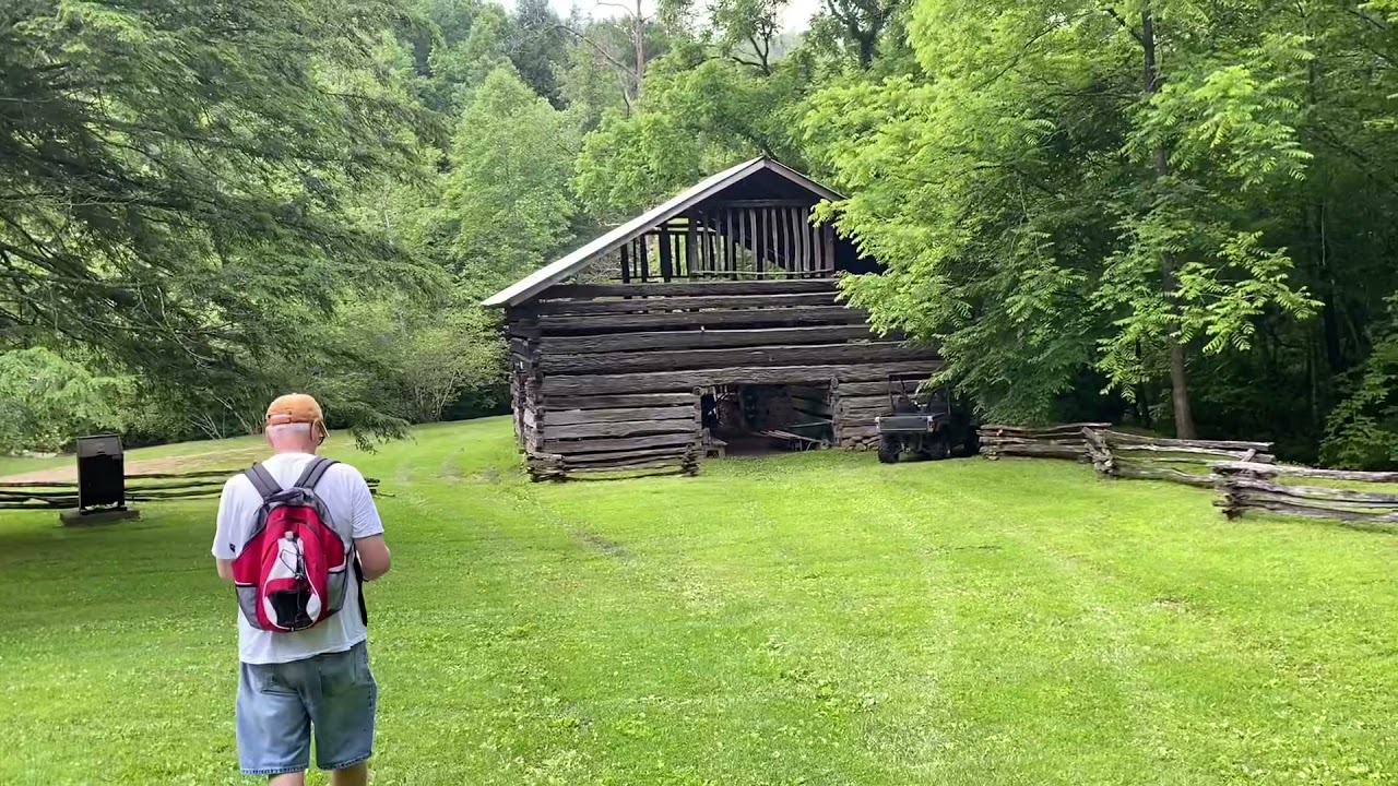 Big South Fork- Hiking to Charit Creek Lodge! This is a destination hike.
