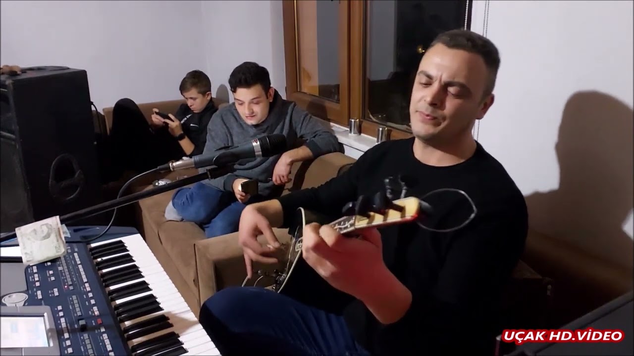 YILLAR Utansın & Keşfet Mustafa Ay Mirap BP Çalışan Personelin Eğlencesi Uçak HD Video Canlı Yayı08