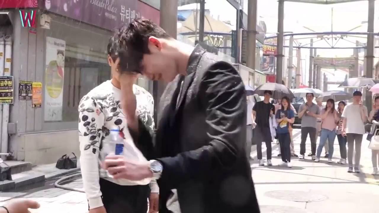 [ W - Two Worlds] - Behind The Scenes