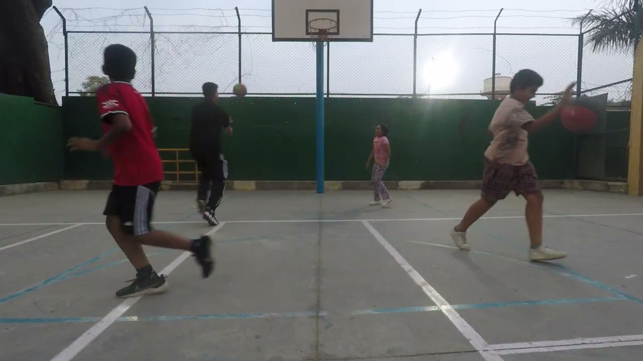 MJR - Drills - Fun game ( lay up )