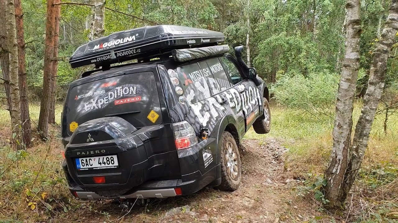 Mitsubishi Pajero & L200: off-road