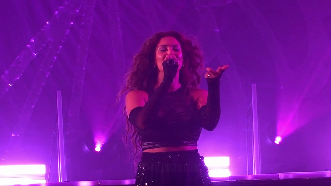 Tori Kelly - 
