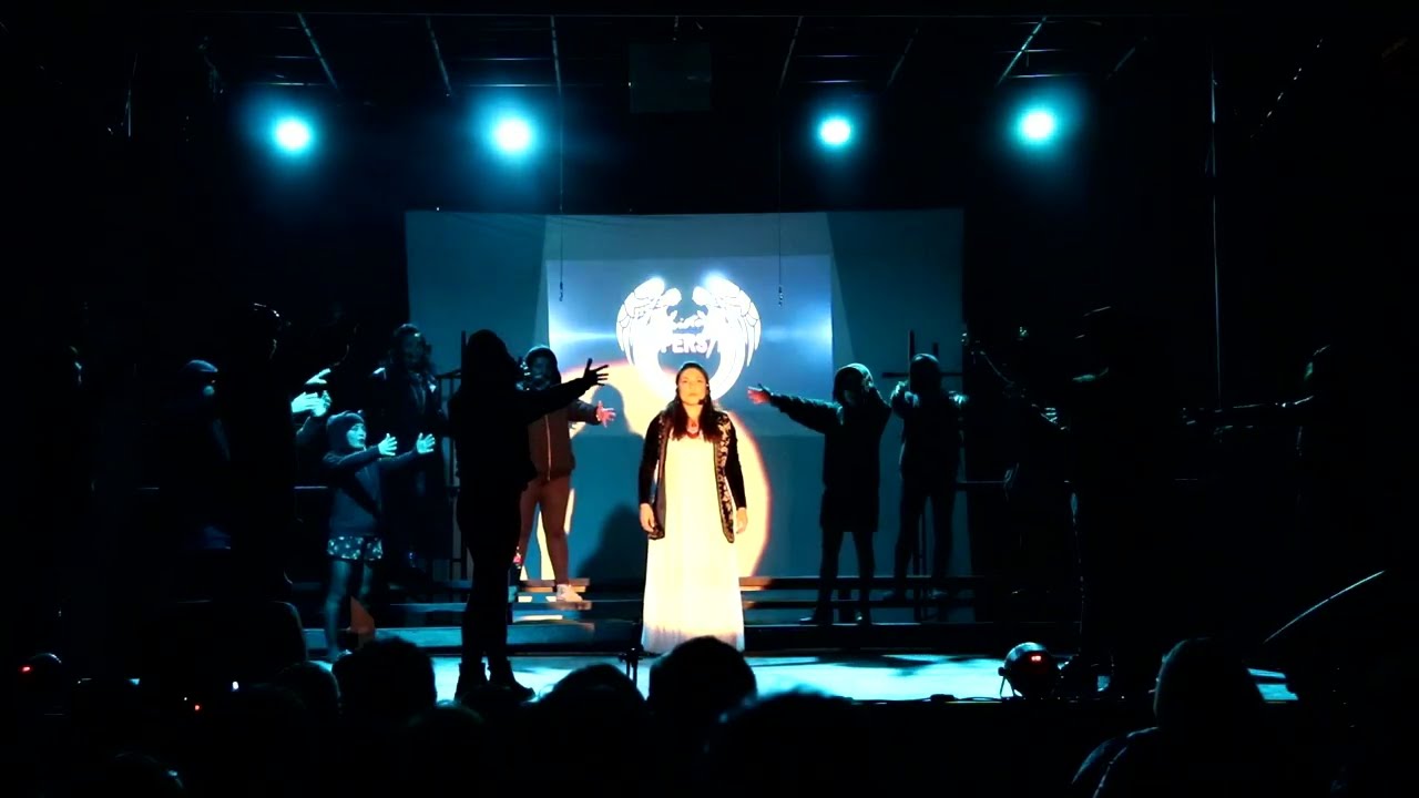 JesuCristo SuperStar con voz de mujer, CIA  Quinto Elemento Buin