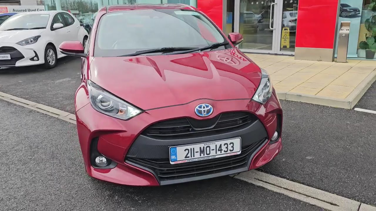 211MO1433 Yaris Hybrid Luna
