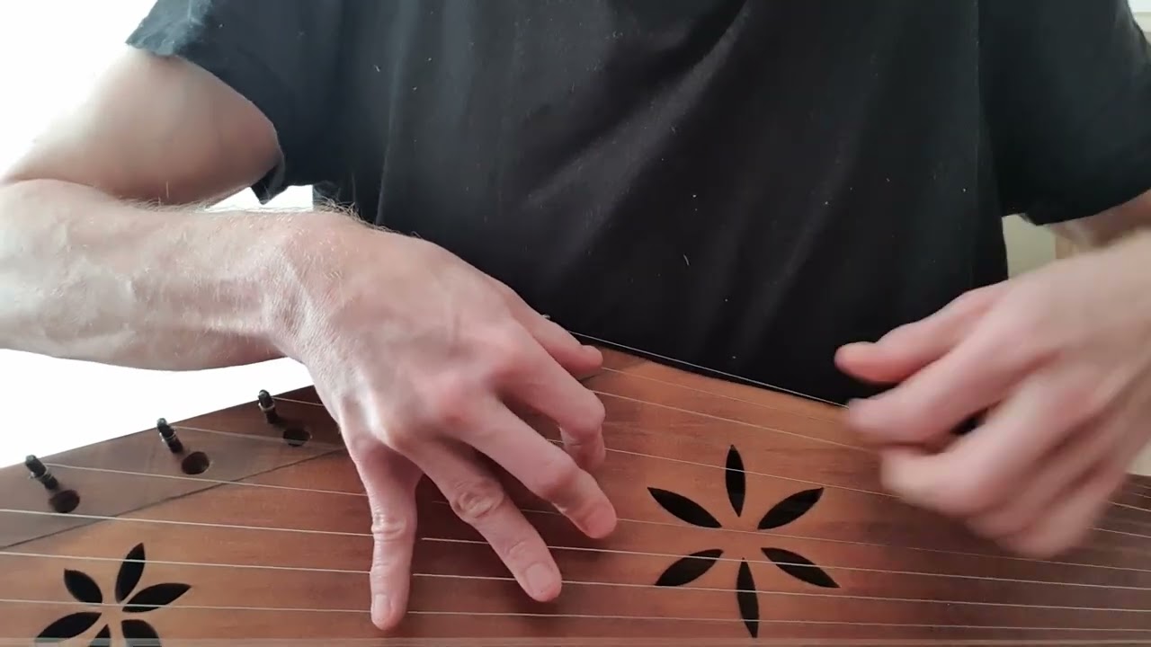 Impromptu with 7th and 9th chords in a kokle