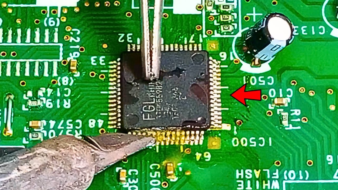How to Solder 64 Pin SMD Microcontroller IC In 2 Minutes