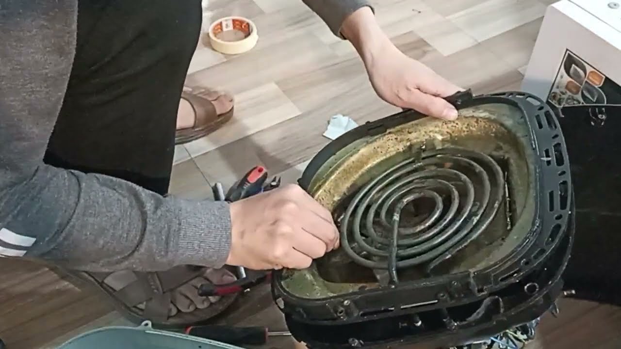 Sửa nồi chiên không dầu không vào điện không lên điện đơn giản