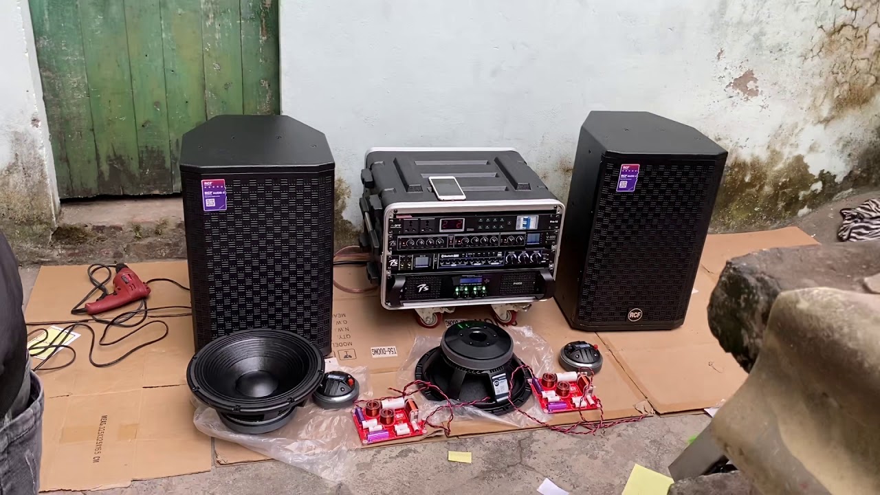 Test loa RCf 30 loa dựng như này mấy loa nhập nguyên kiện cùng tầm giá chắc k làm nổi sịn sò như này