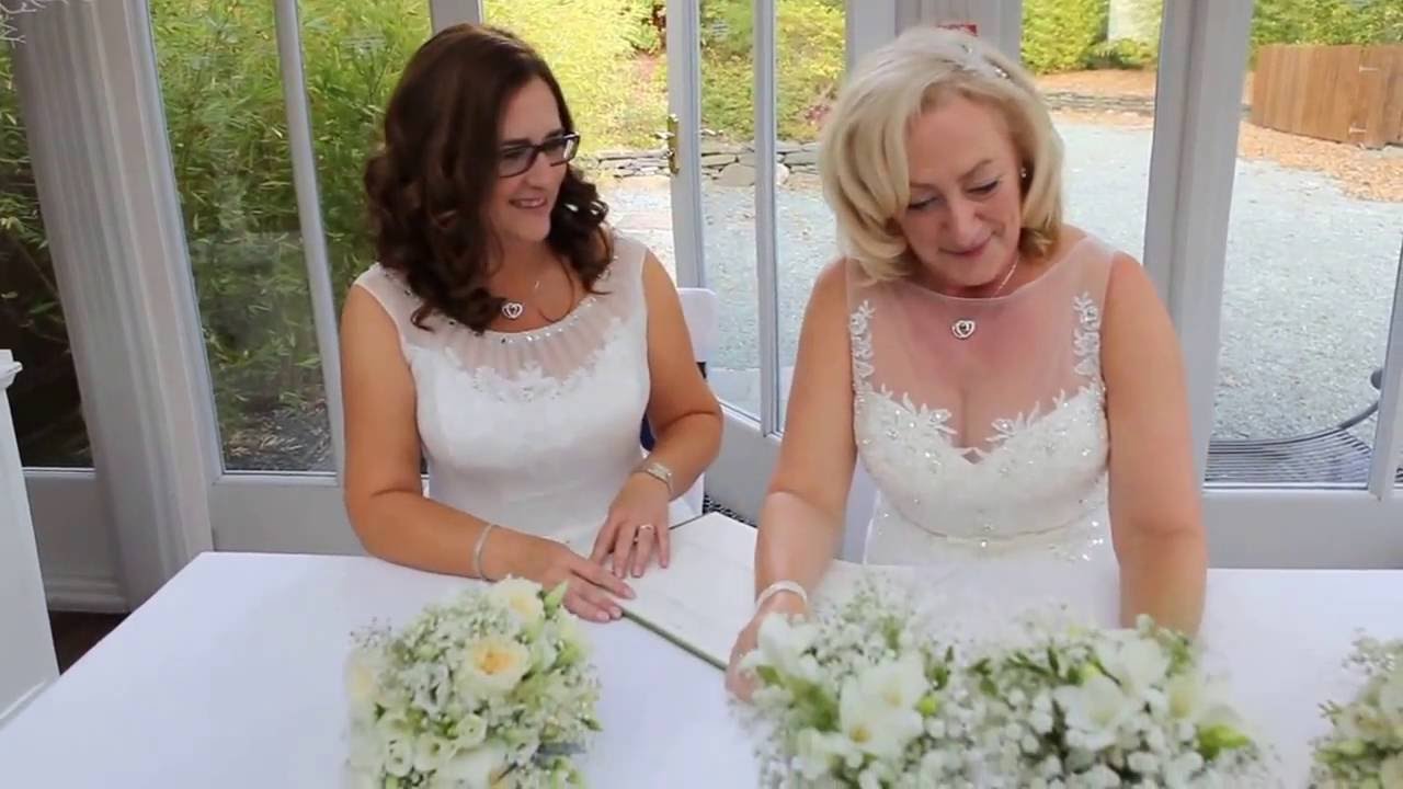The Lake District Wedding of Amanda & Amanda at Broadoaks Troutbeck