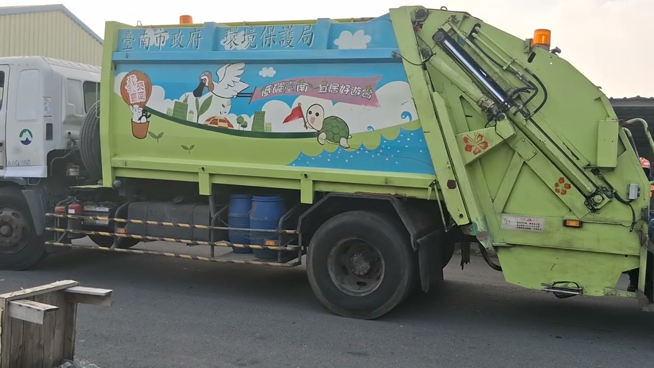 臺南市仁德區 7-1線 垃圾車AAQ-086 回收車197-UT