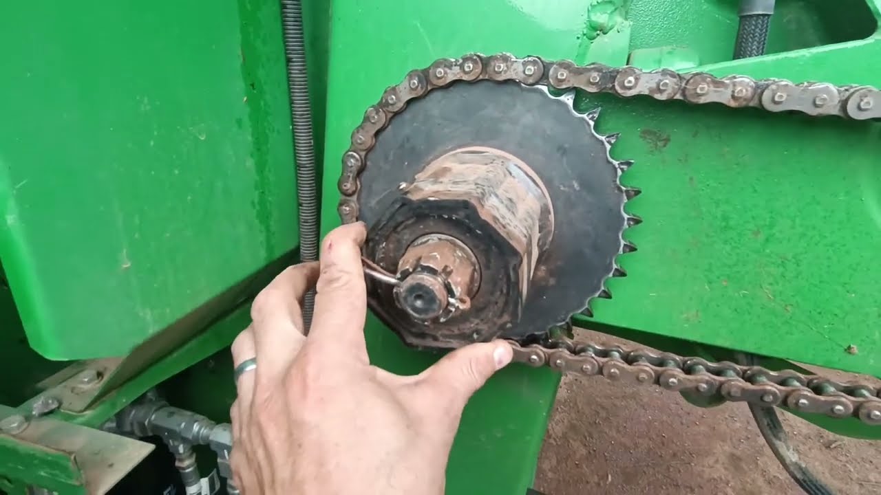 NESSA VIDEOAULA VOU APRESENTAR O LOCAL DOS PONTOS DE GRAXEIRO DA COLHEITADEIRA JOHN DEERE S780/S550