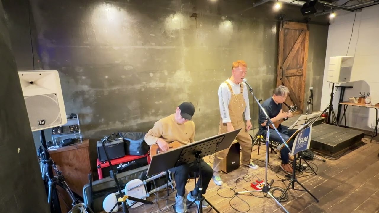ウクレレバンドでPiano manのコピー