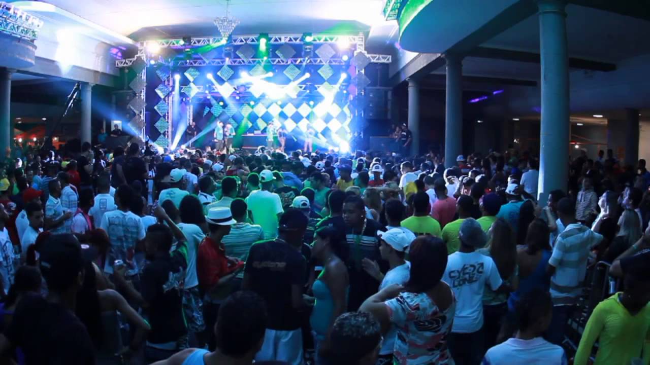OS ABUSADOS NO CLUBE INTERNACIONAL DO RECIFE - DVD COMPLETO