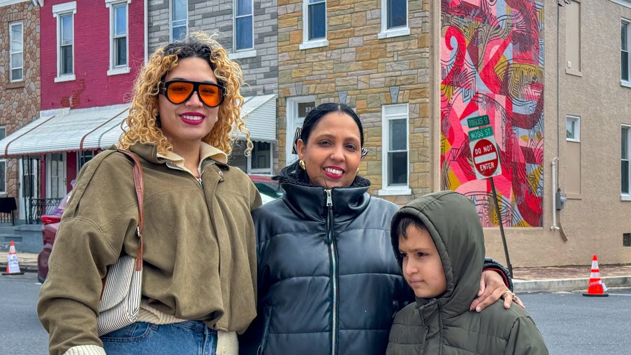 Организация Habitat Berks передала отреставрированный дом на улице Дугласс семье из Рединга.