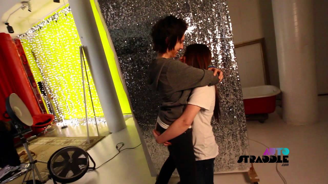 Autostraddle 2012 Lesbian Calendar Shoot: Jessica and Lily are September/October!!