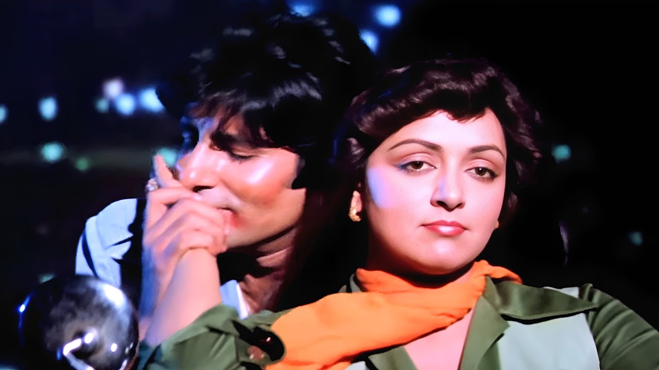 मुंबई में चलती बाइक पर अमिताभ ने हेमा मालिनी को किया प्रोपोज़ | Besst Romantic Video |Amitabh Special