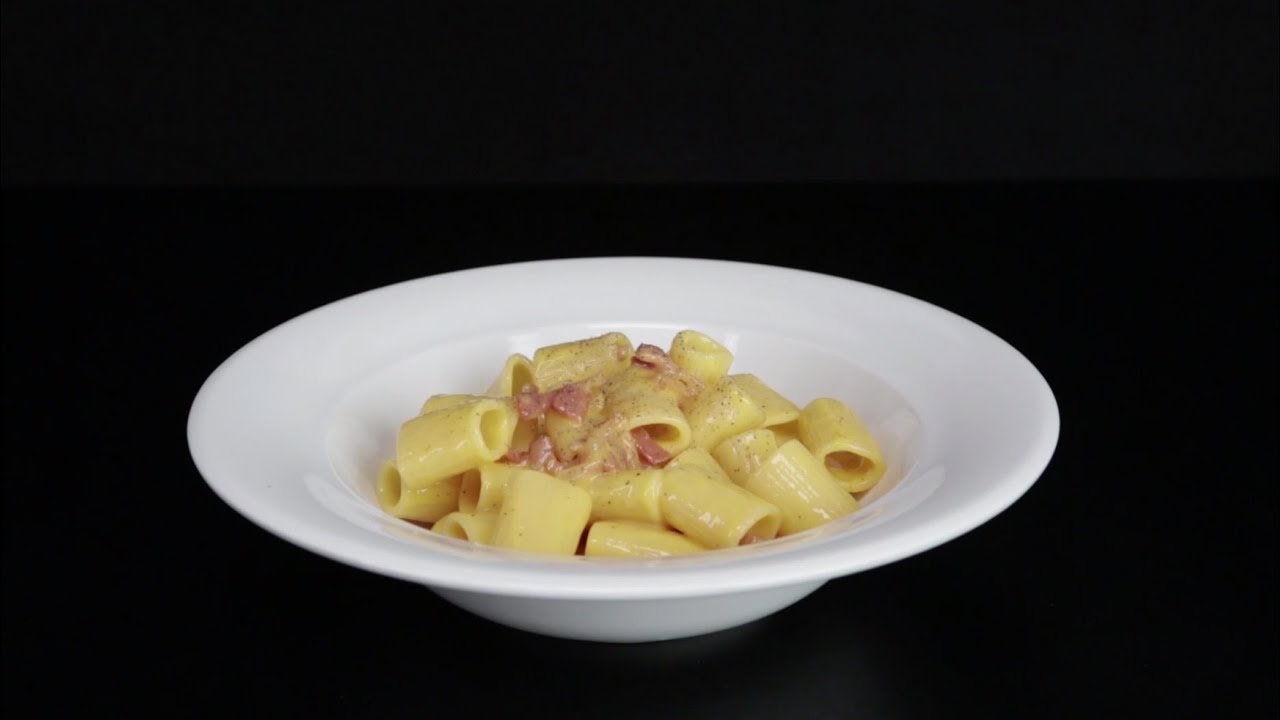 Le ricette di Pasta Garofalo e Niko Romito: Mezze Maniche alla carbonara