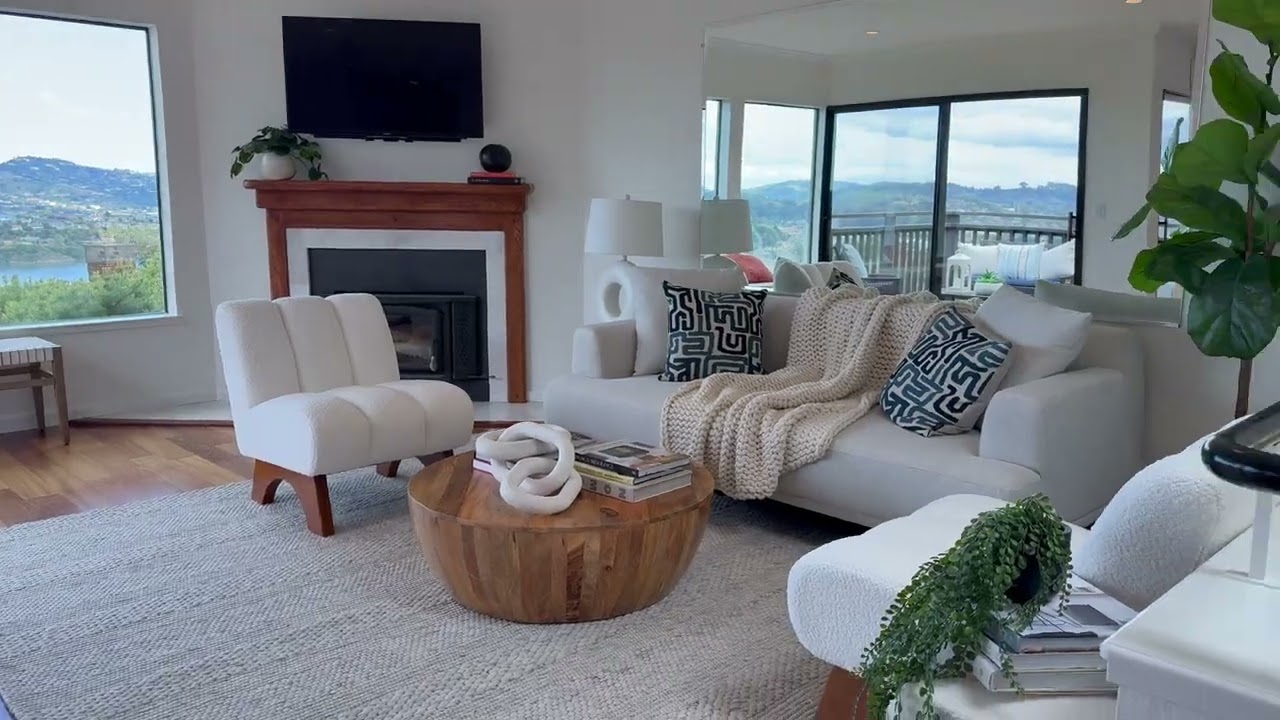 220 Headlands Ct  Sausalito