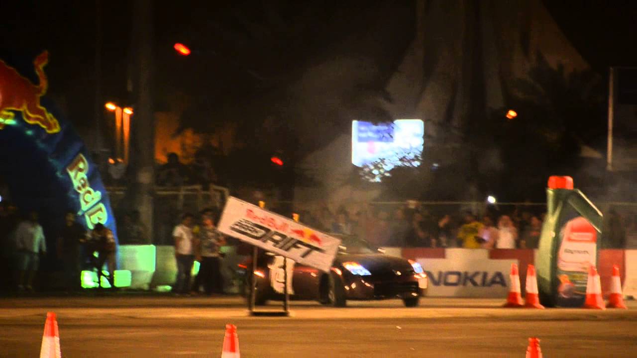 Red Bull Riyadh Drift 2013 Nissan 350z