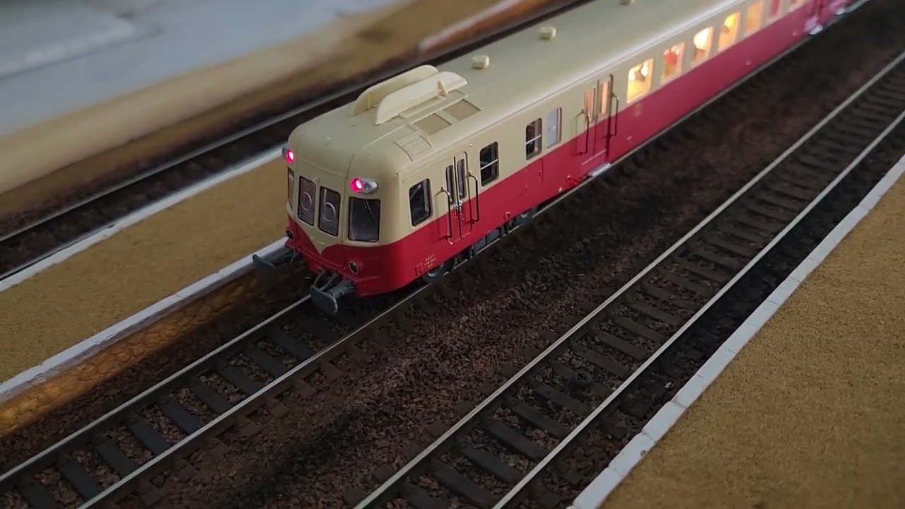 x 2400 electrotren digital sonore