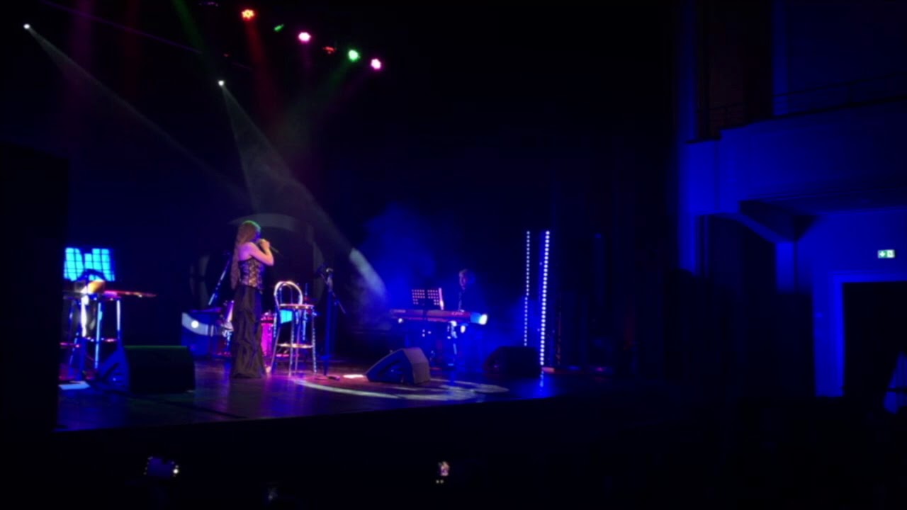 Serena Bagozzi  Omaggio a Claudio Baglioni  Teatro Tirinnazi