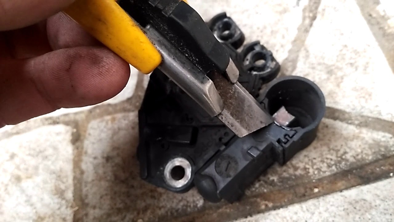 Isoler les charbons pour conversion d'alternateur Valéo en moteur brushless