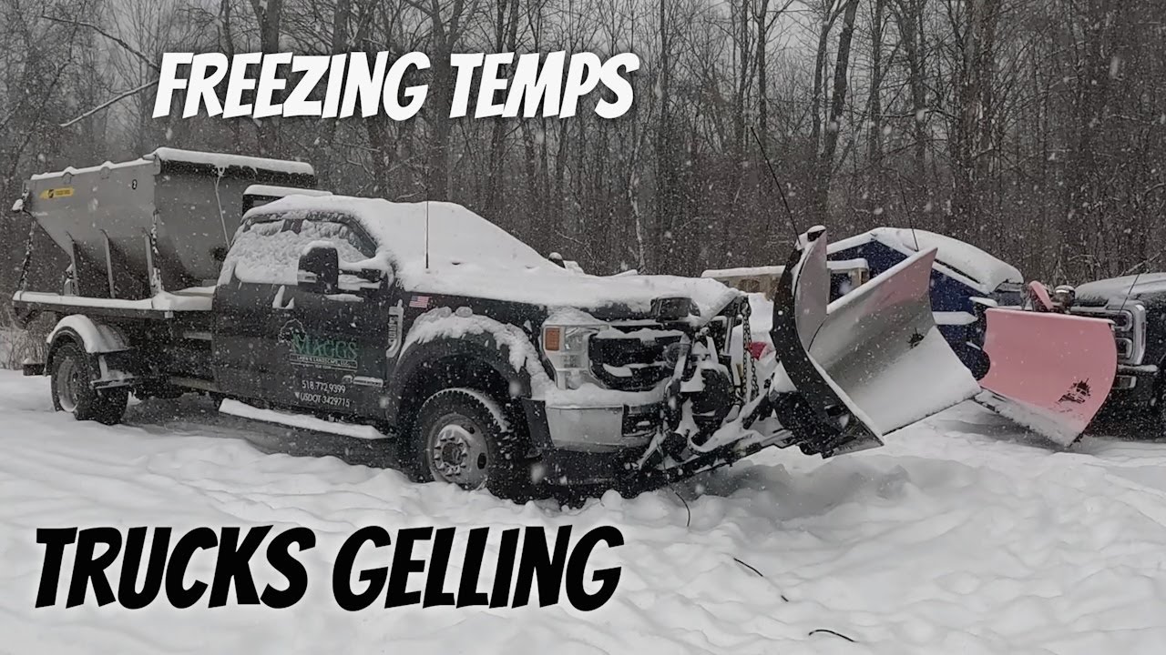 Plowing Our BIGGEST Storm This Season / Multiple Trucks Going Down