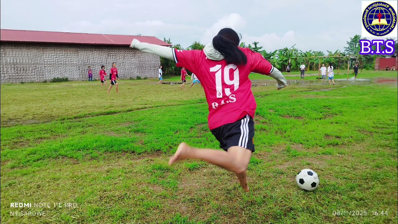 ꓙꓲ-ꓢꓴ ꓟꓯ; ꓶ  ꓖꓪ: ꓔ