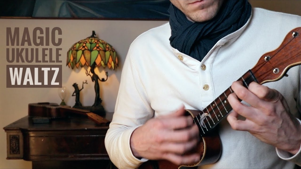 [Roy Smeck's 'Magic Ukulele Waltz]  Christopher Davis-Shannon - Ukulele