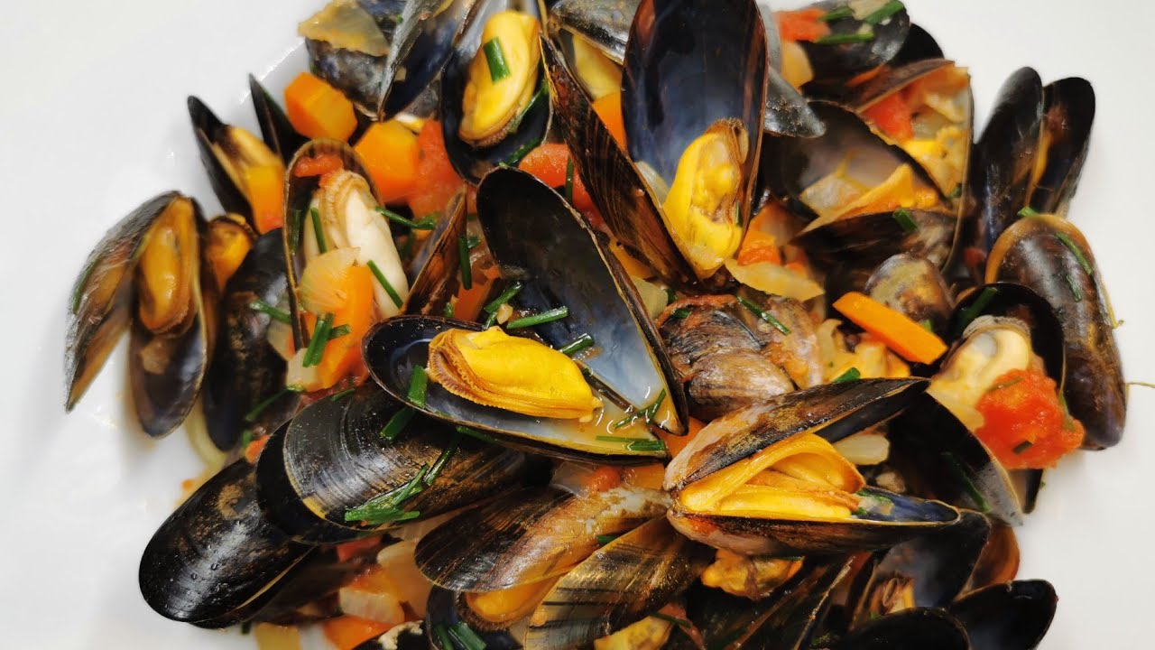 Miesmuscheln in Tomatensauce ❤️ einfach, schnell und superfein! Muscheln zubereiten