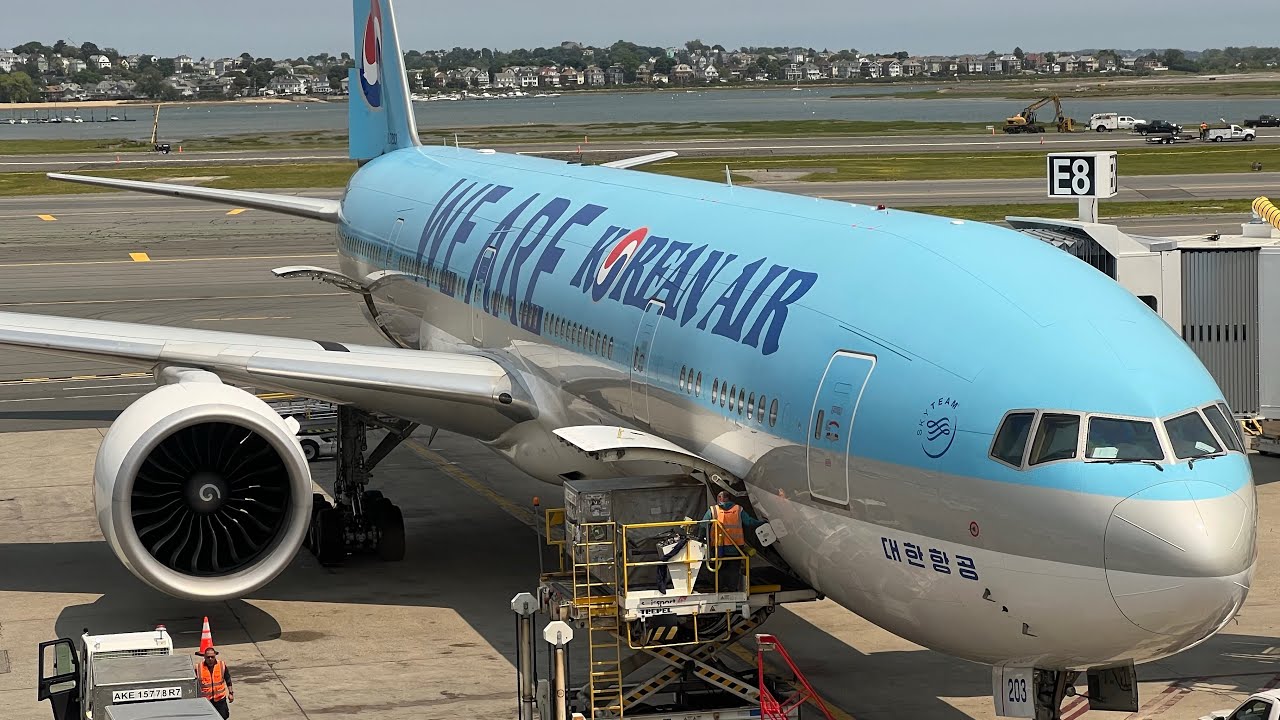[4K] BOS-ICN Korean Air Boeing 777-300ER HL7203 Departing Boston Logan International Airport
