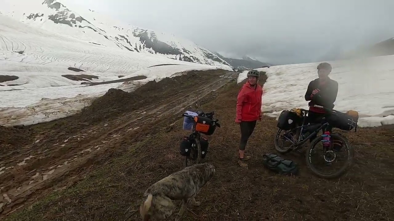Georgien | Großer Kaukasus | Schlammparty auf dem Zagari Pass