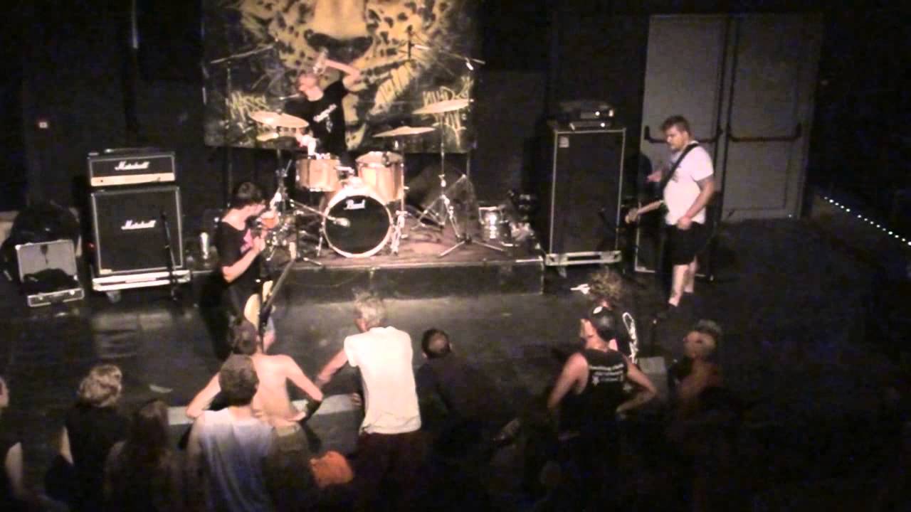 GUERILLA POUBELLE - Vive Le Punk 2013 (Full Set)