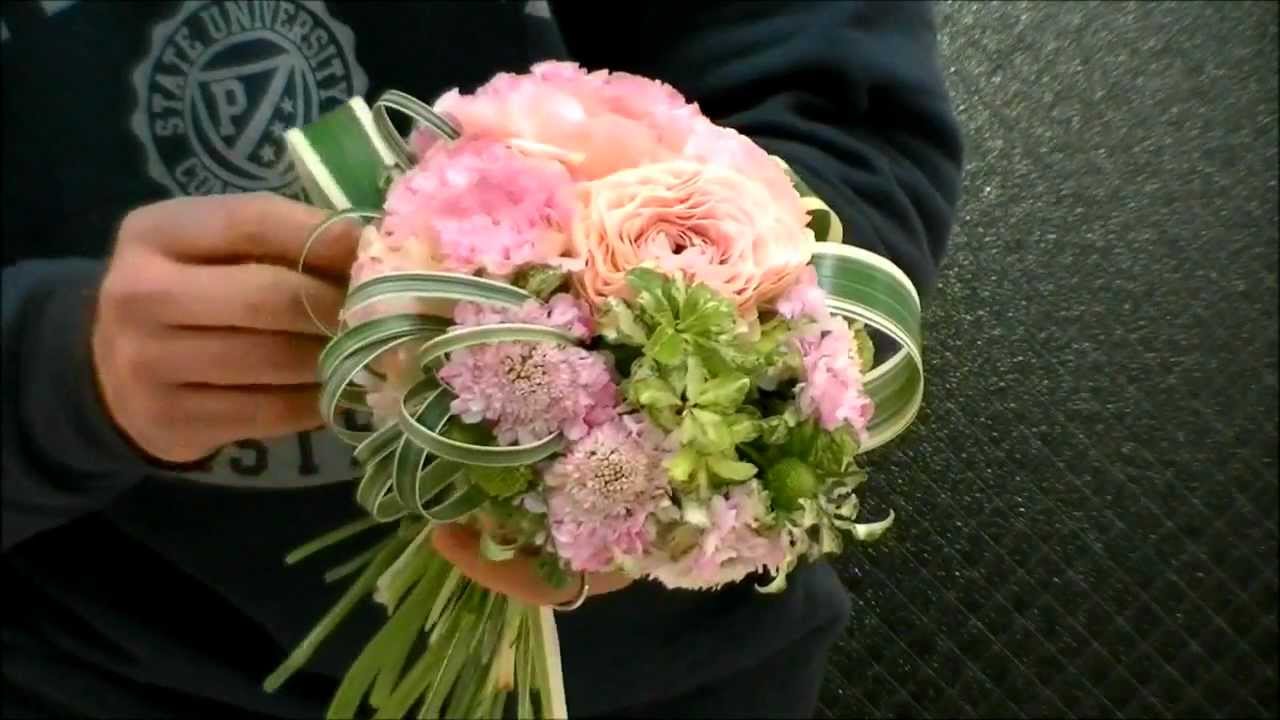 雑誌連載ﾌﾗﾜｰｱｰﾃｨｽﾄのｳｪﾃﾞｨﾝｸﾞﾌﾞｰｹ制作レシピ~How to make wedding bouquet~the arrangement~