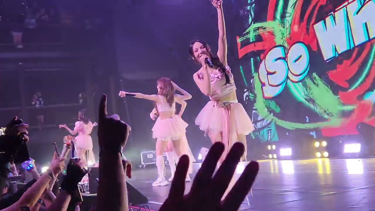 ARTMS (Loona) - 'So What' + Final Greetings @ Moonshot Tour in Brazil (17.09.2024)