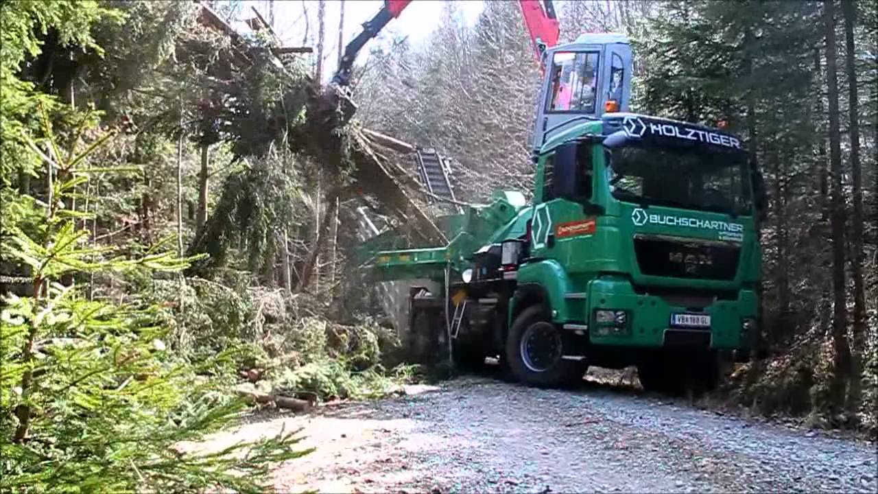 Buchschartner JENZ Chippertruck
