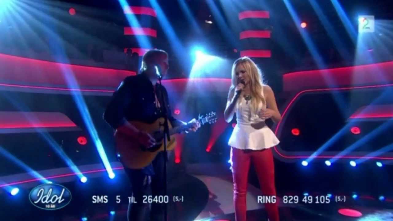 Astrid Smeplass - &laquo;Her&raquo; IDOL Norge 2013 [HD]
